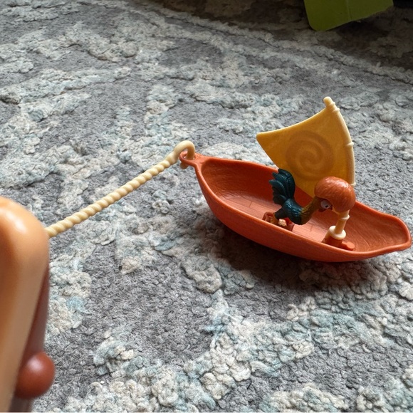 Moana 2 Boat Adventure Sailing Boat Playset with Doll - Picture 5 of 6